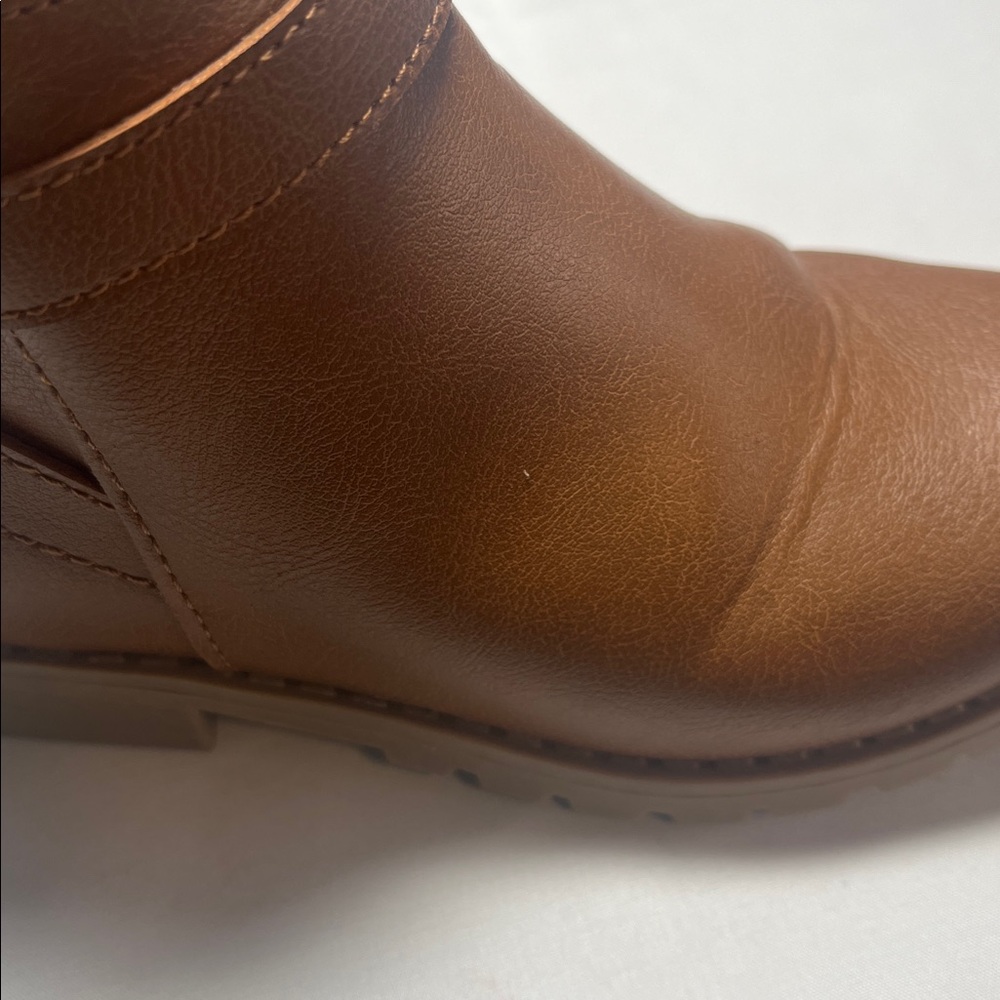 Old Navy “Golden Tan” Kids Ankle Boots - Picture 10 of 12